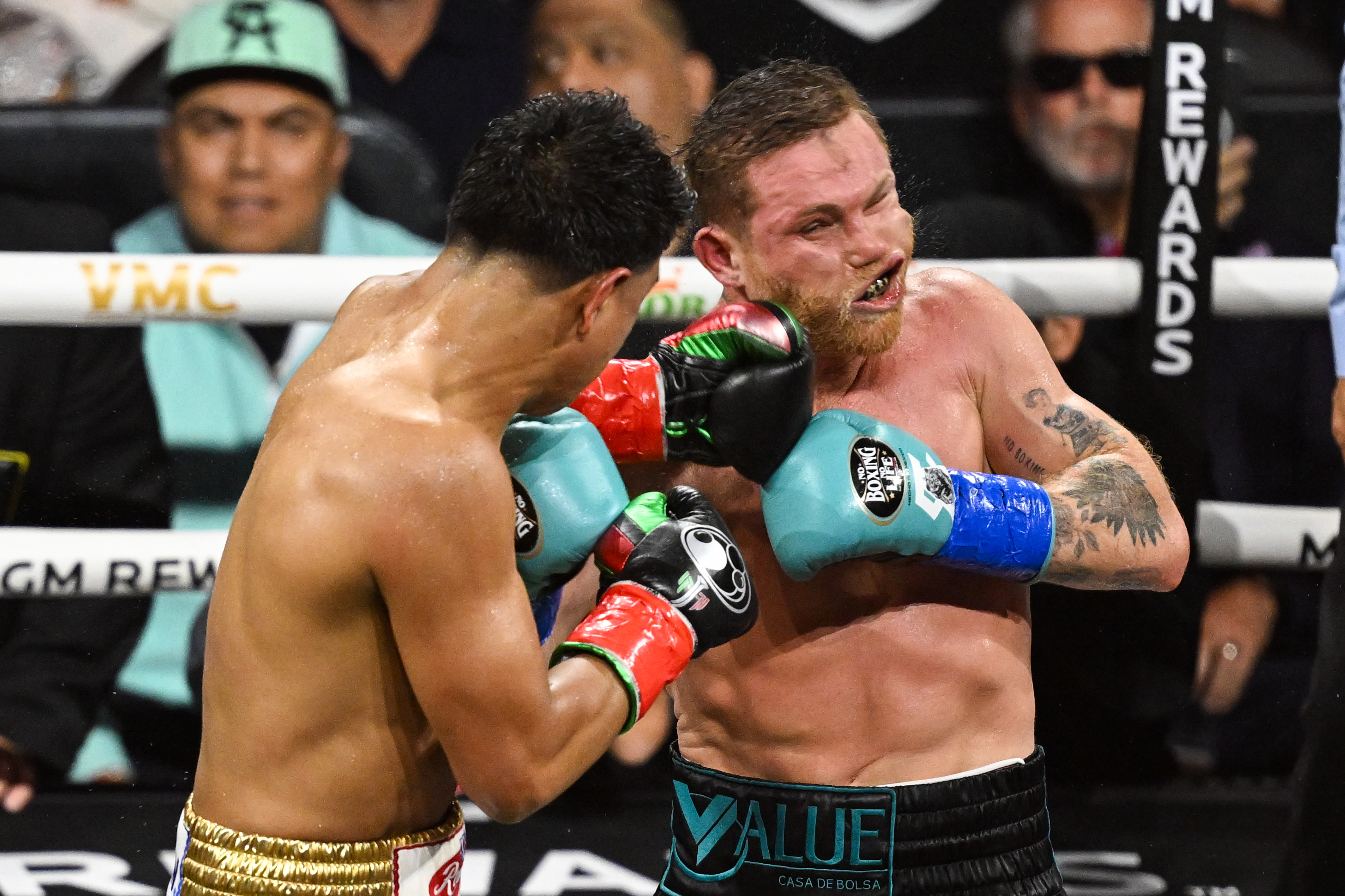 Canelo Álvarez defeats Jaime Munguía by unanimous decision: Round-by-round analysis - Round 4 examination including key punches and defensive tactics