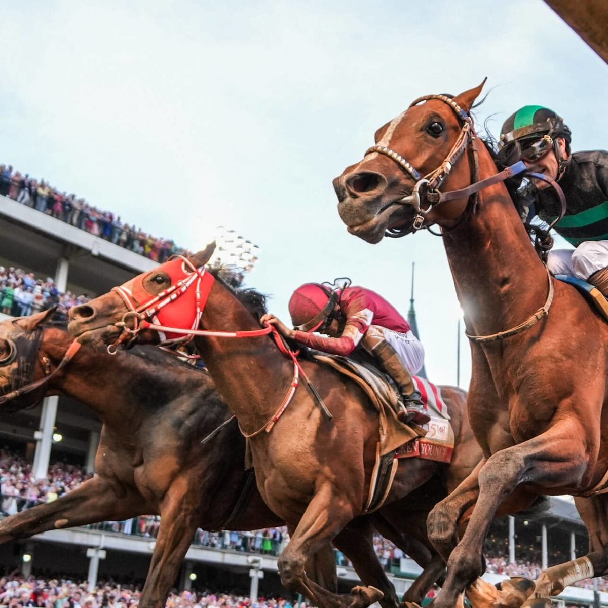 Mystik Dan dominated the 2024 Kentucky Derby with a stunning photo finish. - Detailed description of the final moments of the race